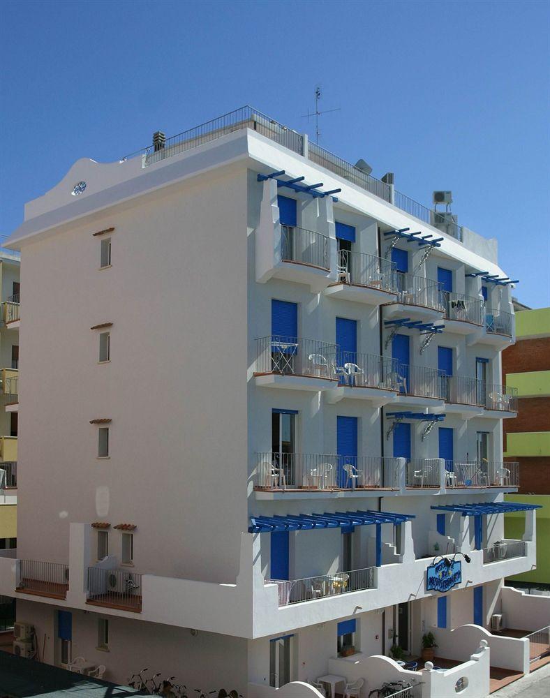 Residence Mediterraneo リミニ エクステリア 写真