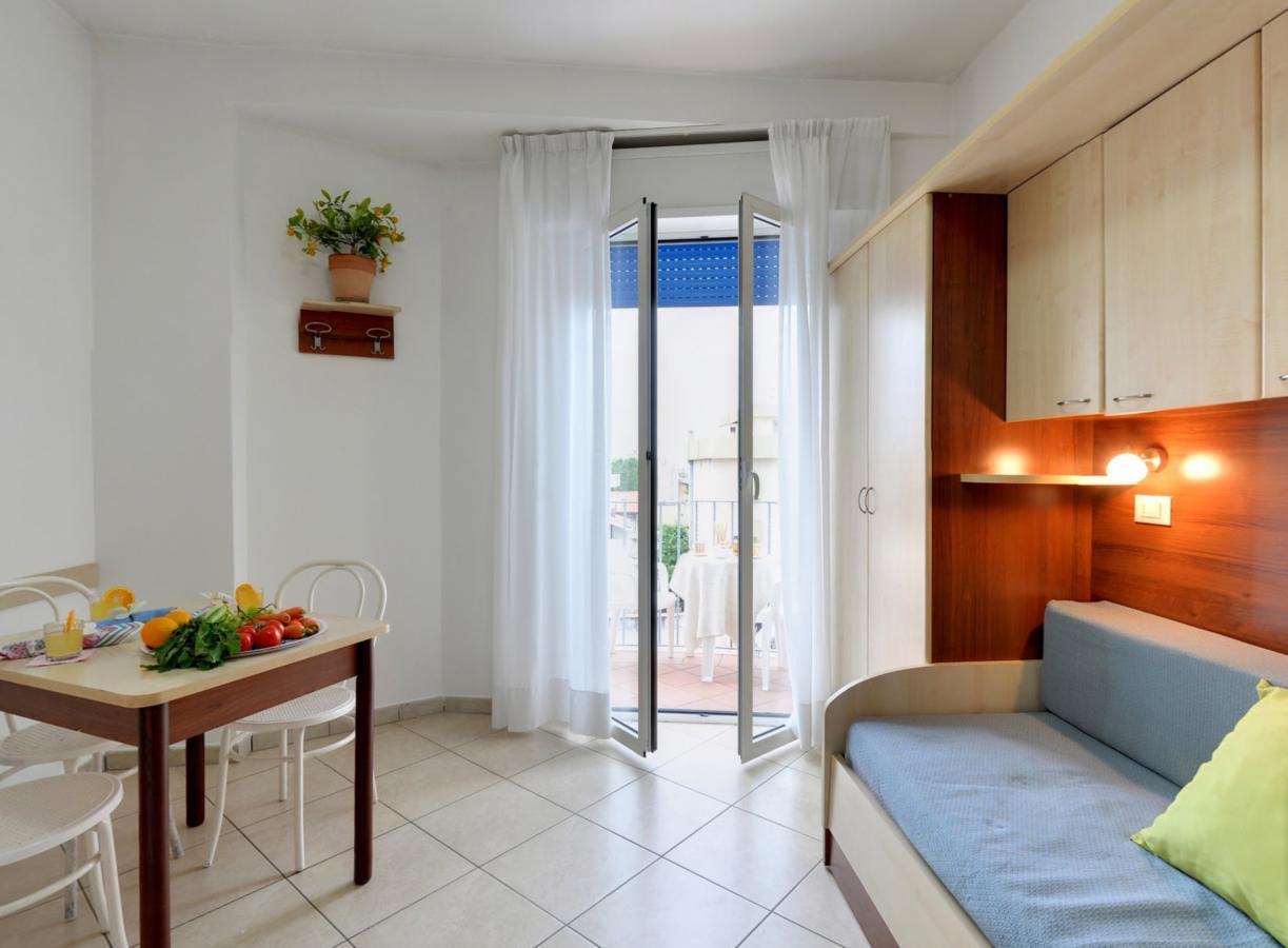 Residence Mediterraneo リミニ エクステリア 写真